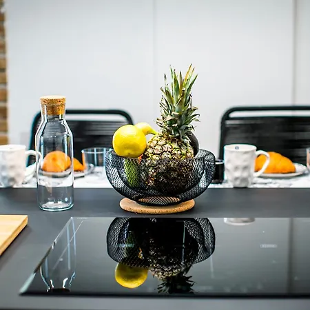 The Goose House 코모