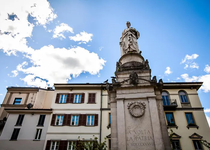 The Goose House * Como