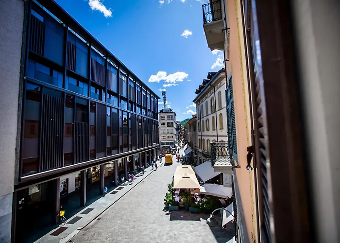 The Goose House * Como